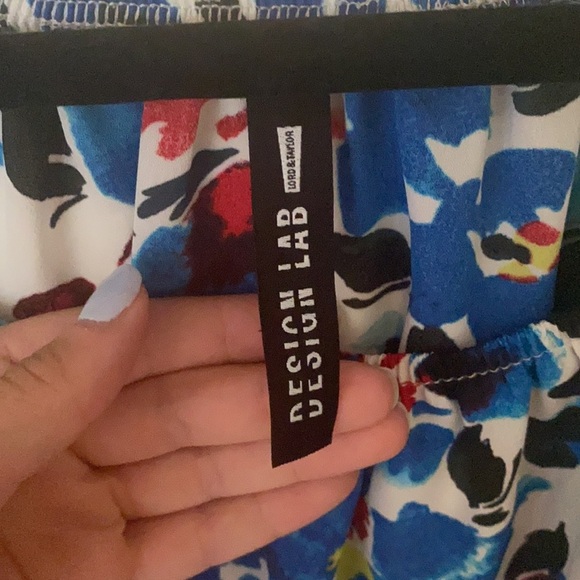 Design Lab Blue & White Floral Top - Picture 3 of 4